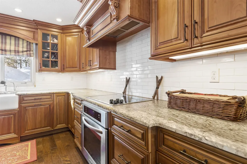 22 High Point Drive Stratton VT 05155