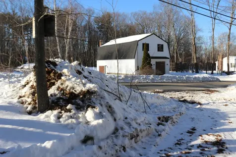 263 Central Street Hampstead NH 03826-2440