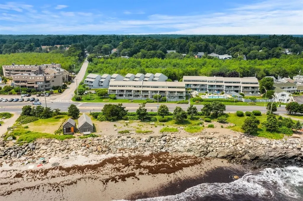 943 Ocean Boulevard Hampton NH 03842