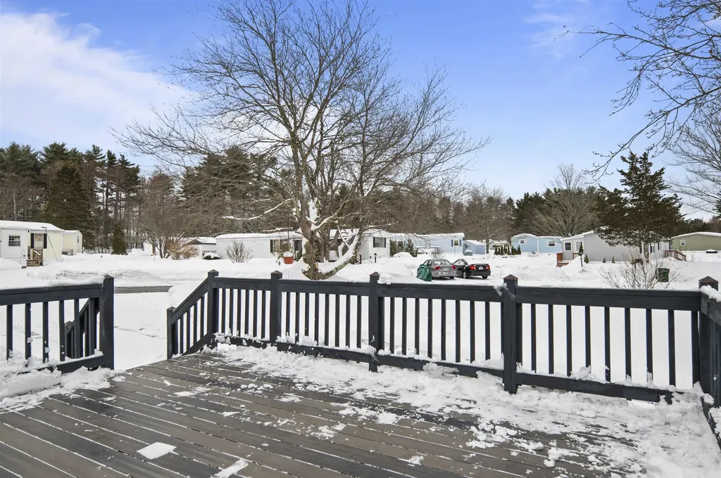 4 Limestone Way North Hampton NH 03862