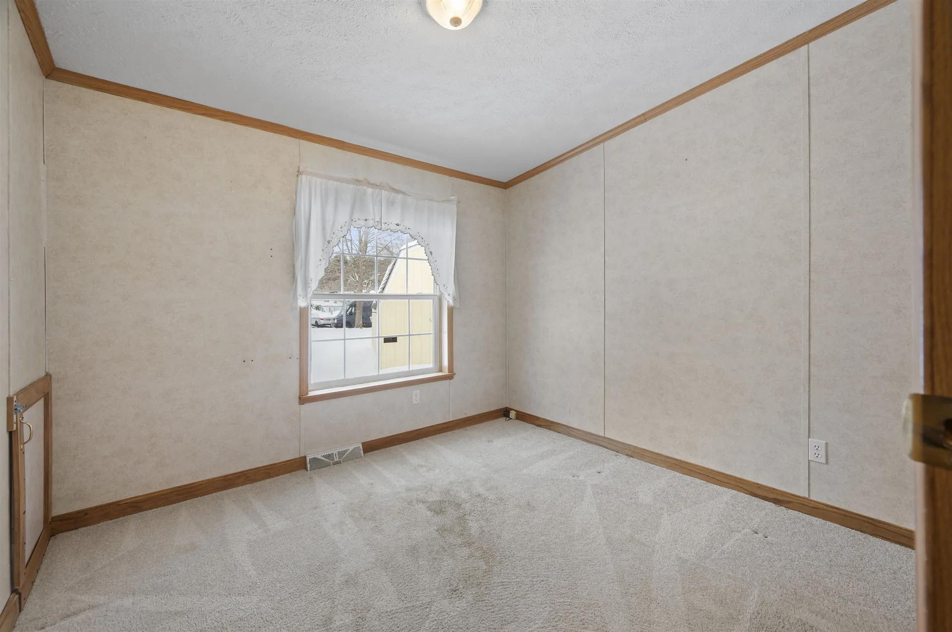 4 Limestone Way North Hampton NH 03862