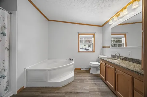 4 Limestone Way North Hampton NH 03862