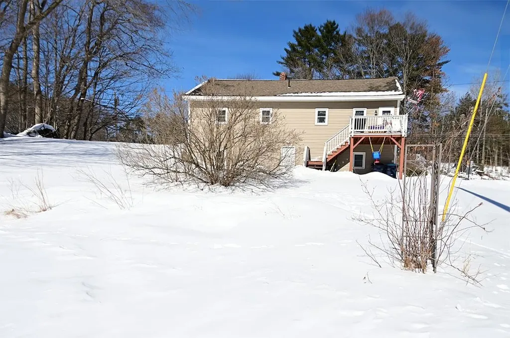 31 Johnson Street Belmont NH 03220