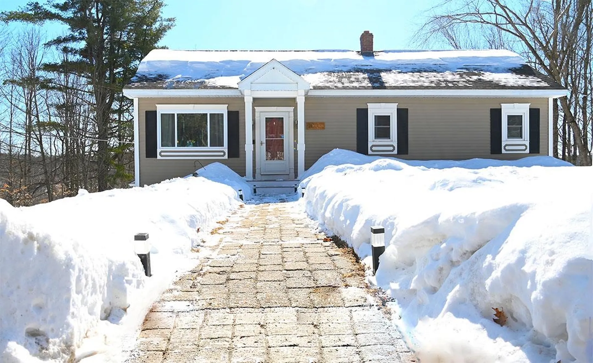 31 Johnson Street Belmont NH 03220