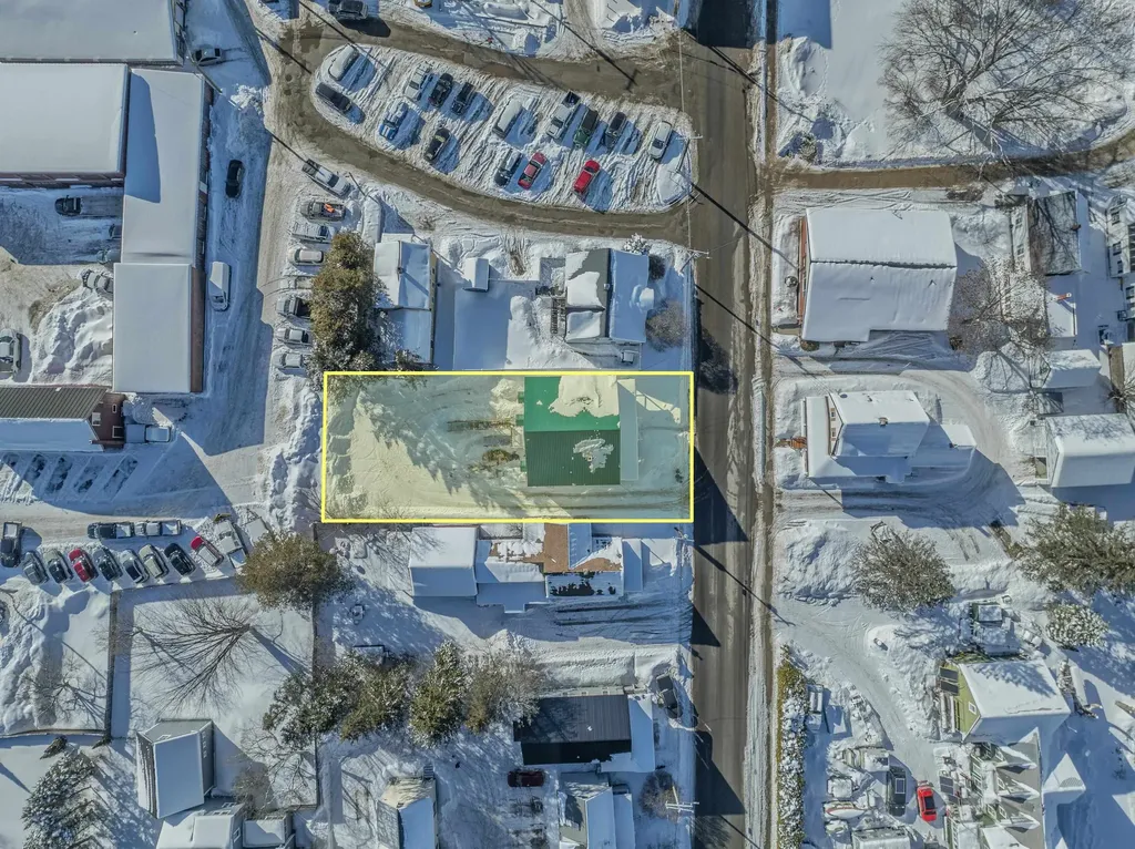 98 Main Street Lancaster NH 03584