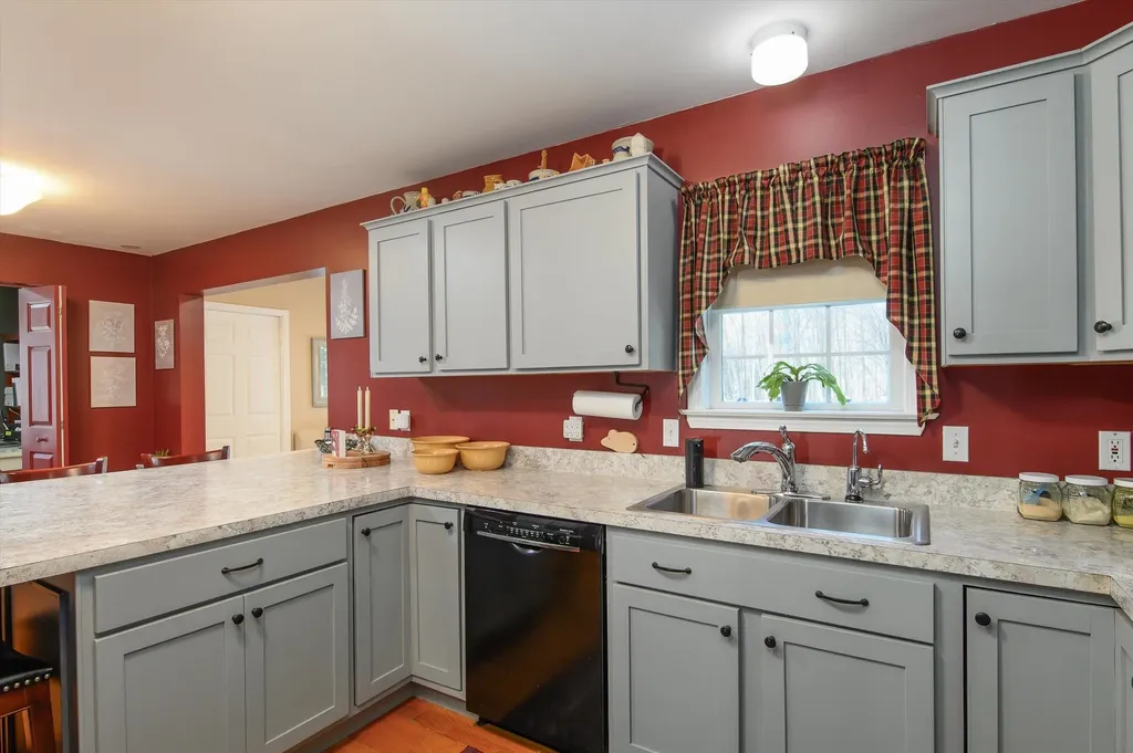 23 Wilsons Woods Road Brattleboro VT 05301