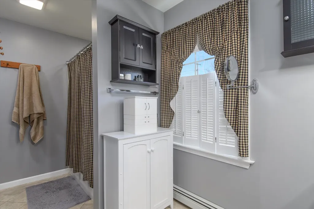 23 Wilsons Woods Road Brattleboro VT 05301