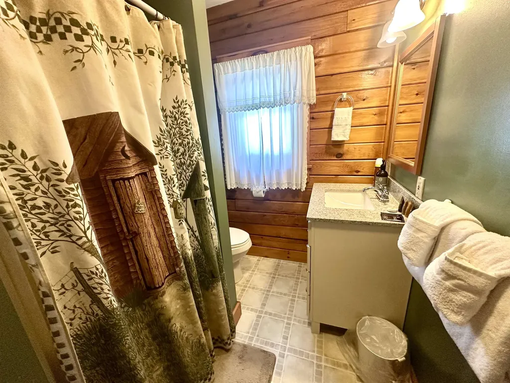 4138 West Hill Road S Jamaica VT 05343