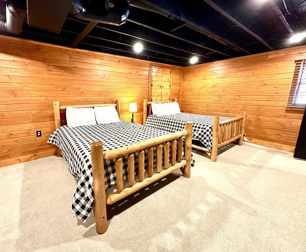 4138 West Hill Road S Jamaica VT 05343