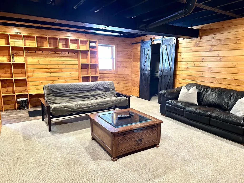 4138 West Hill Road S Jamaica VT 05343