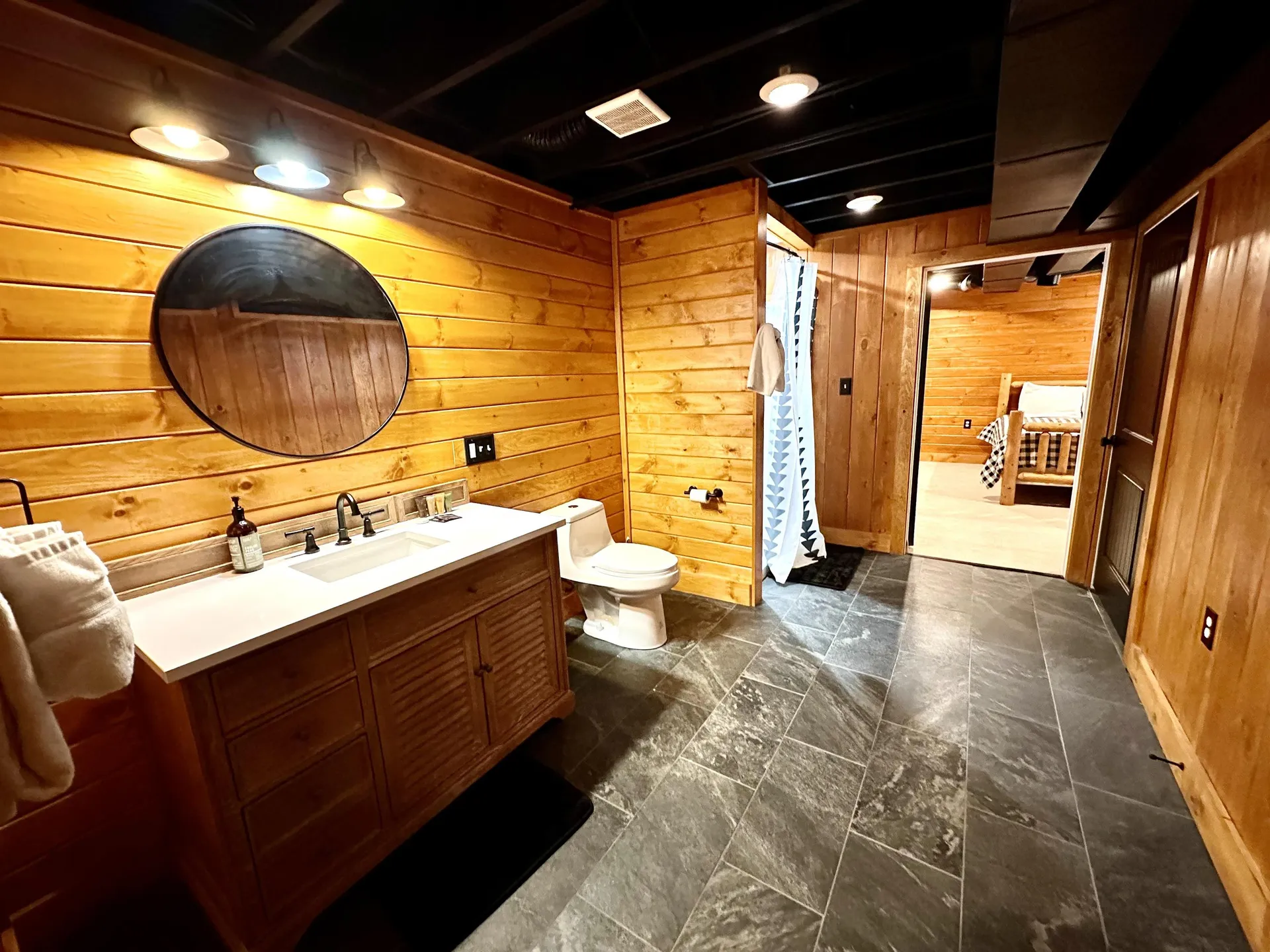 4138 West Hill Road S Jamaica VT 05343