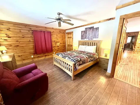 4138 West Hill Road S Jamaica VT 05343