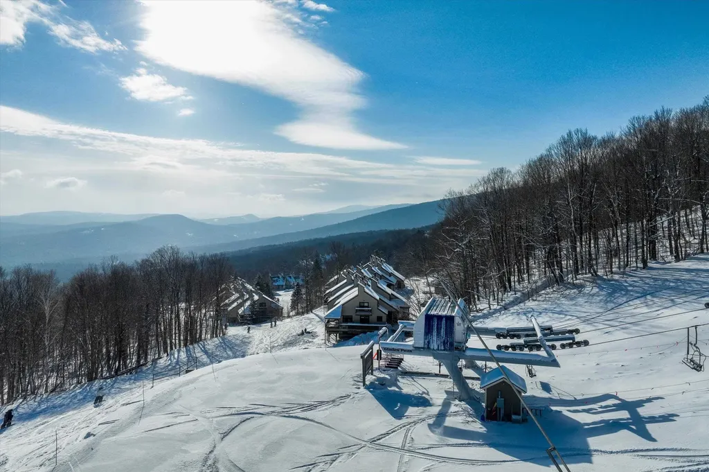 62 Okemo Trailside Extension Ludlow VT 05149