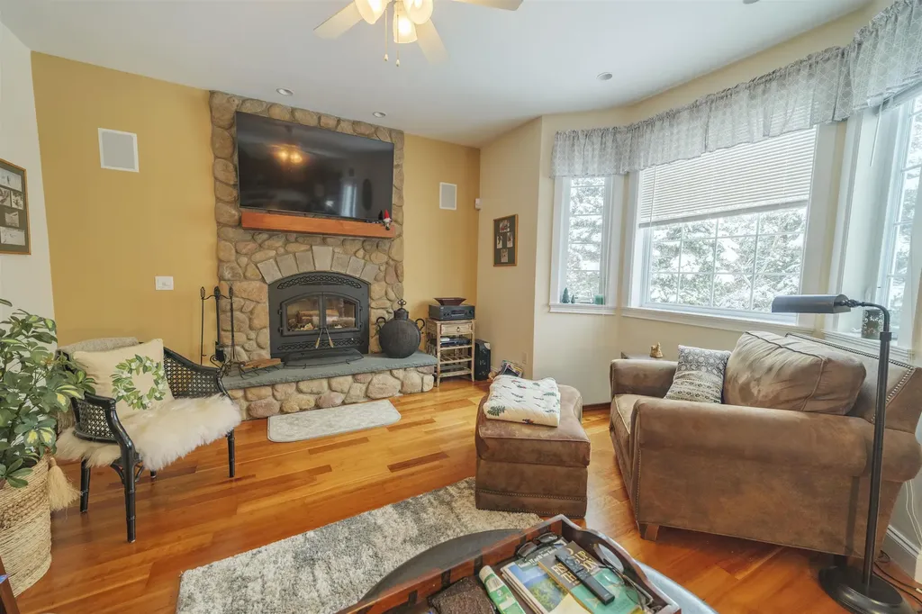 1 Lower Highlands Road Dover VT 05356