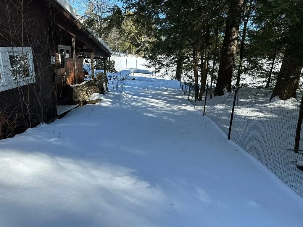 39 Pine Road Fitzwilliam NH 03447