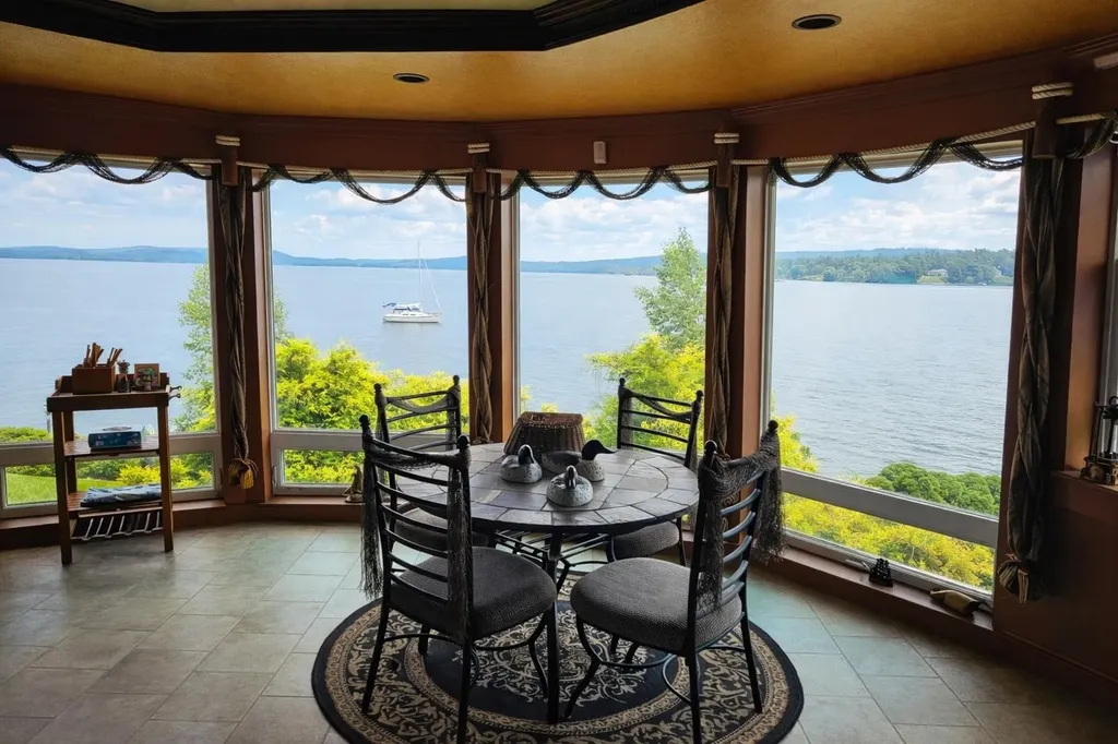 25 Fishing Access Road Newport Town VT 05857