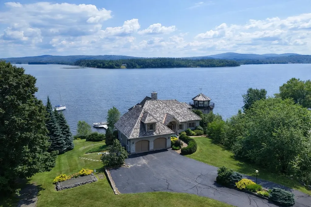 25 Fishing Access Road Newport Town VT 05857