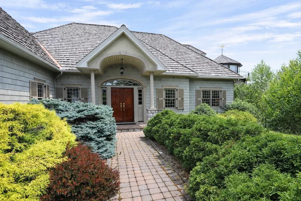 25 Fishing Access Road Newport Town VT 05857