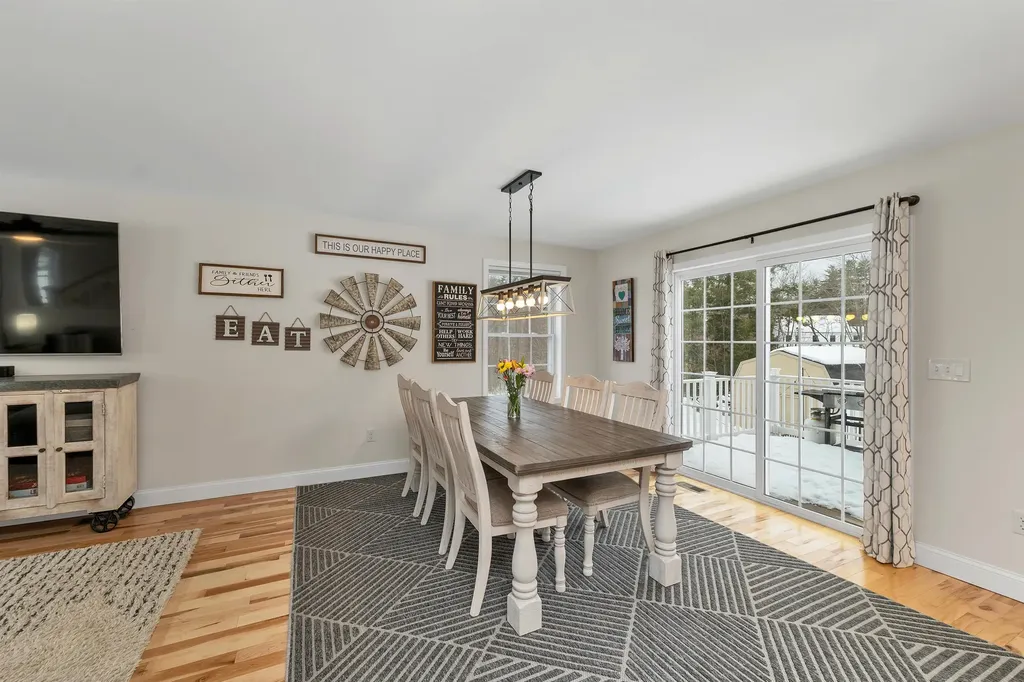 135 Smoke Street Barrington NH 03825