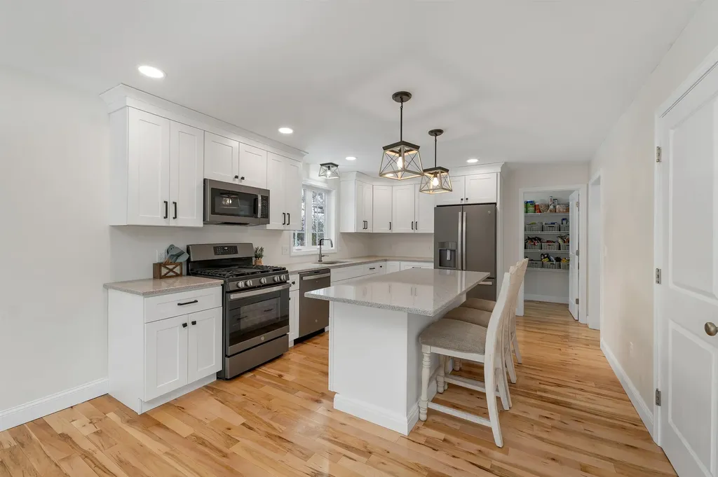 135 Smoke Street Barrington NH 03825