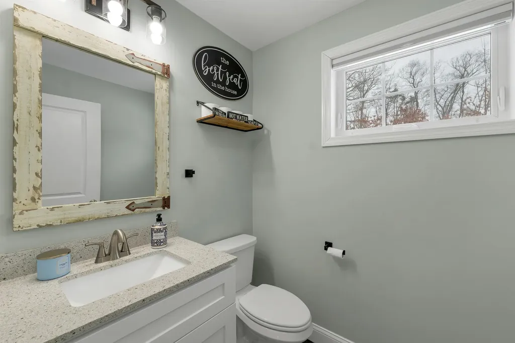 135 Smoke Street Barrington NH 03825