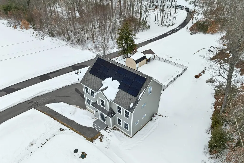 135 Smoke Street Barrington NH 03825