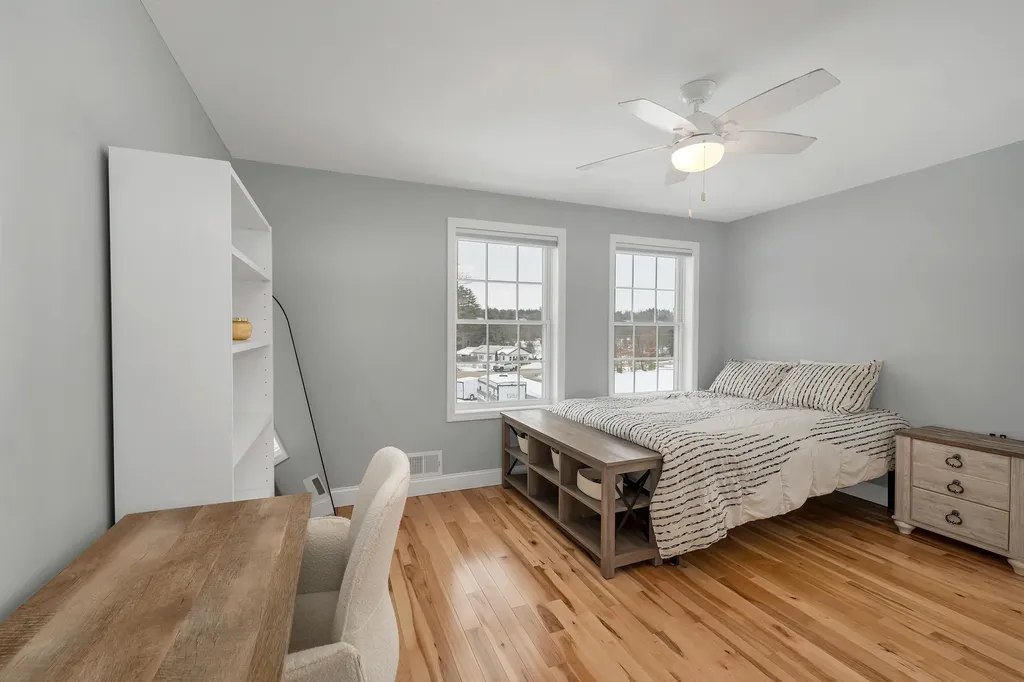 135 Smoke Street Barrington NH 03825