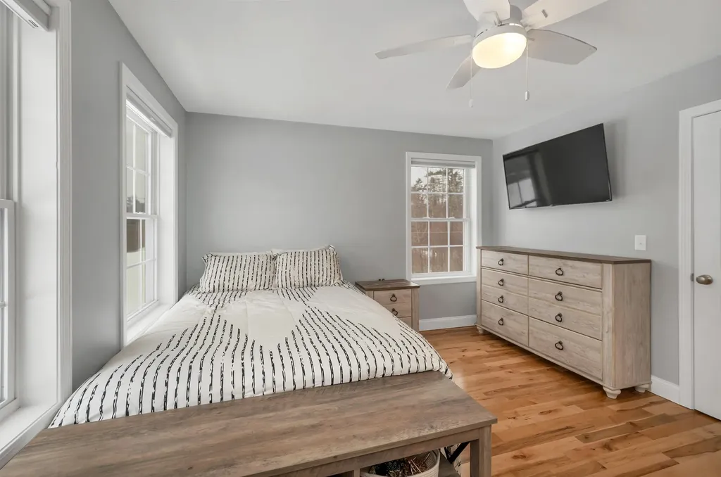 135 Smoke Street Barrington NH 03825