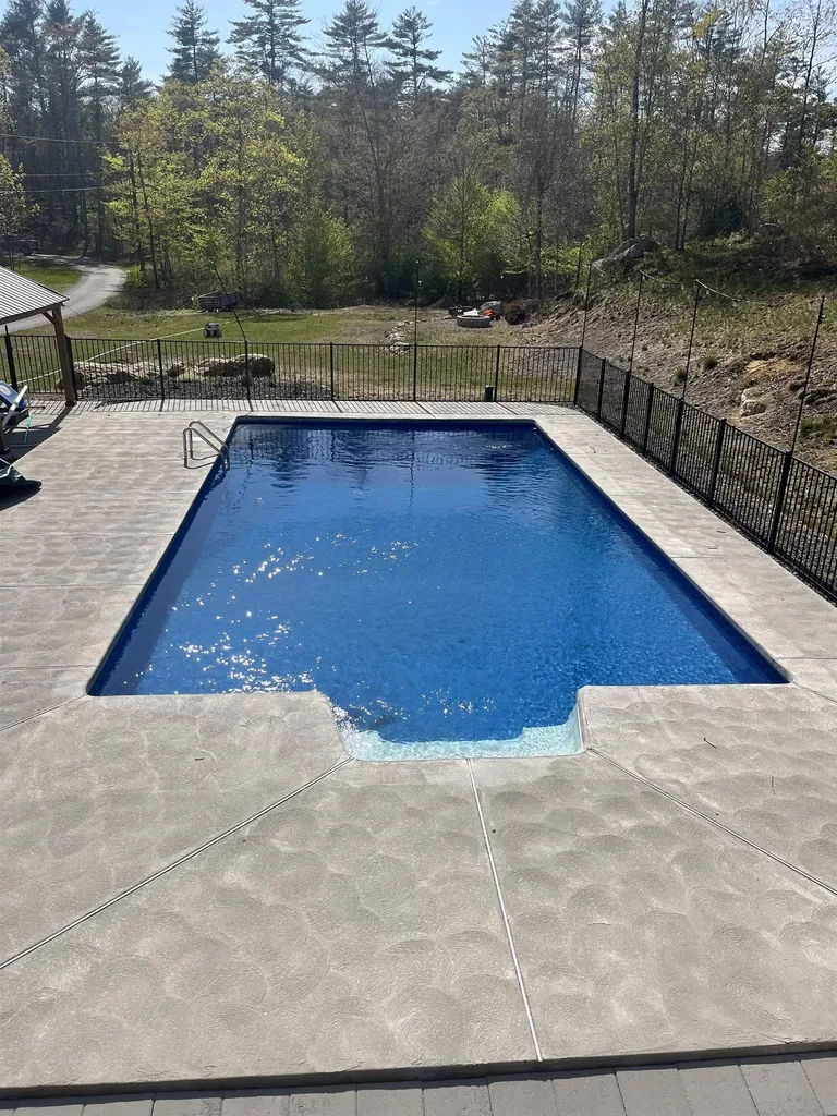 135 Smoke Street Barrington NH 03825