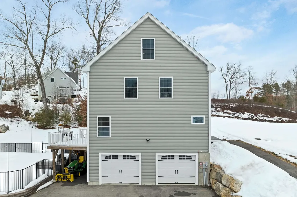 135 Smoke Street Barrington NH 03825