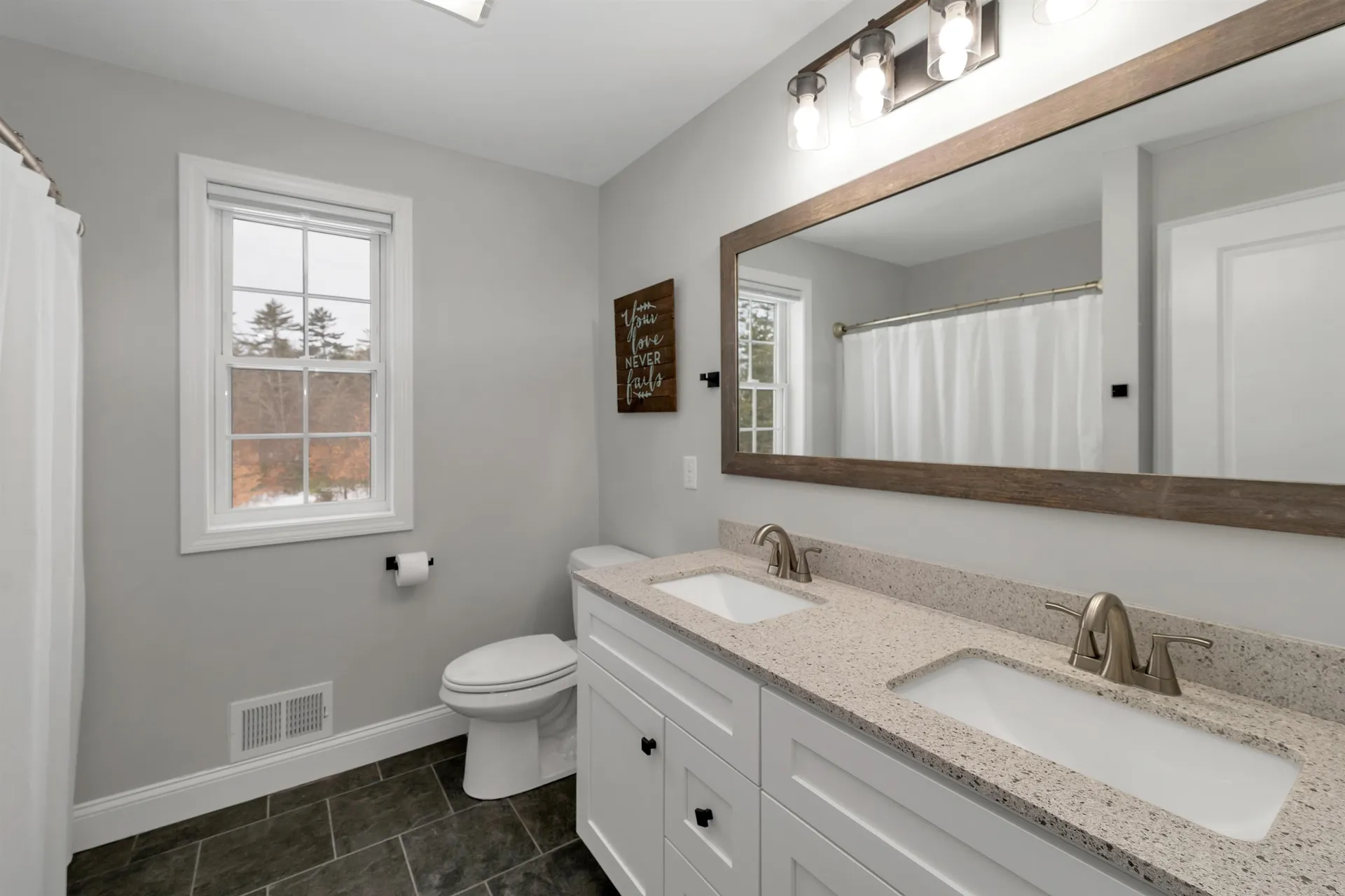 135 Smoke Street Barrington NH 03825