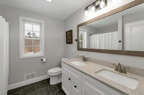 135 Smoke Street Barrington NH 03825