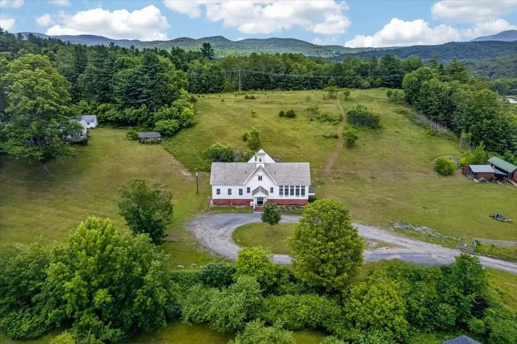 66 Duttonsville School Drive Cavendish VT 05142