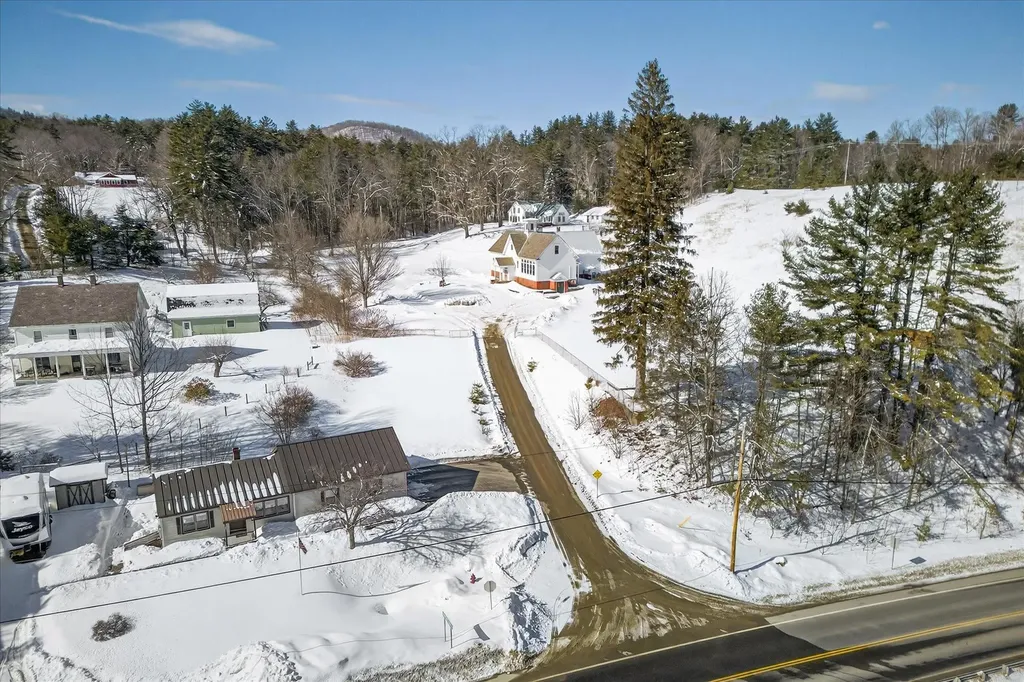 66 Duttonsville School Drive Cavendish VT 05142