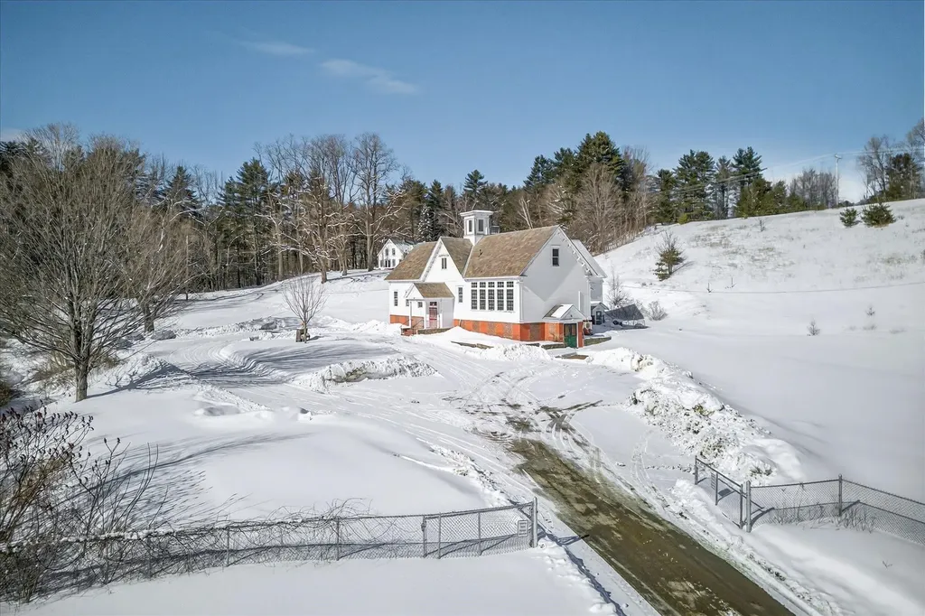 66 Duttonsville School Drive Cavendish VT 05142