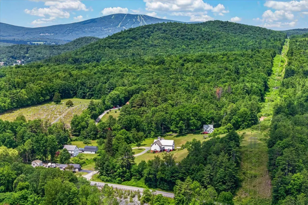 66 Duttonsville School Drive Cavendish VT 05142