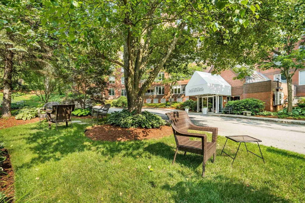 300 River Road Manchester NH 03104