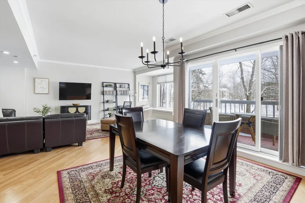 300 River Road Manchester NH 03104