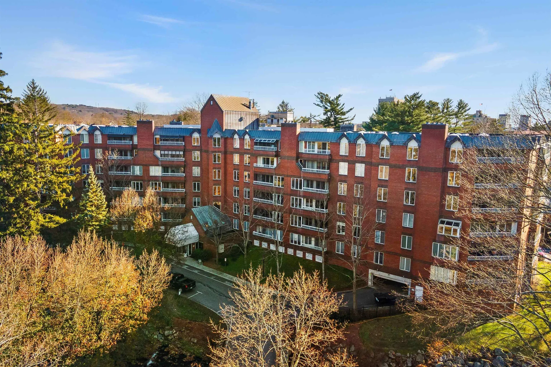 300 River Road Manchester NH 03104