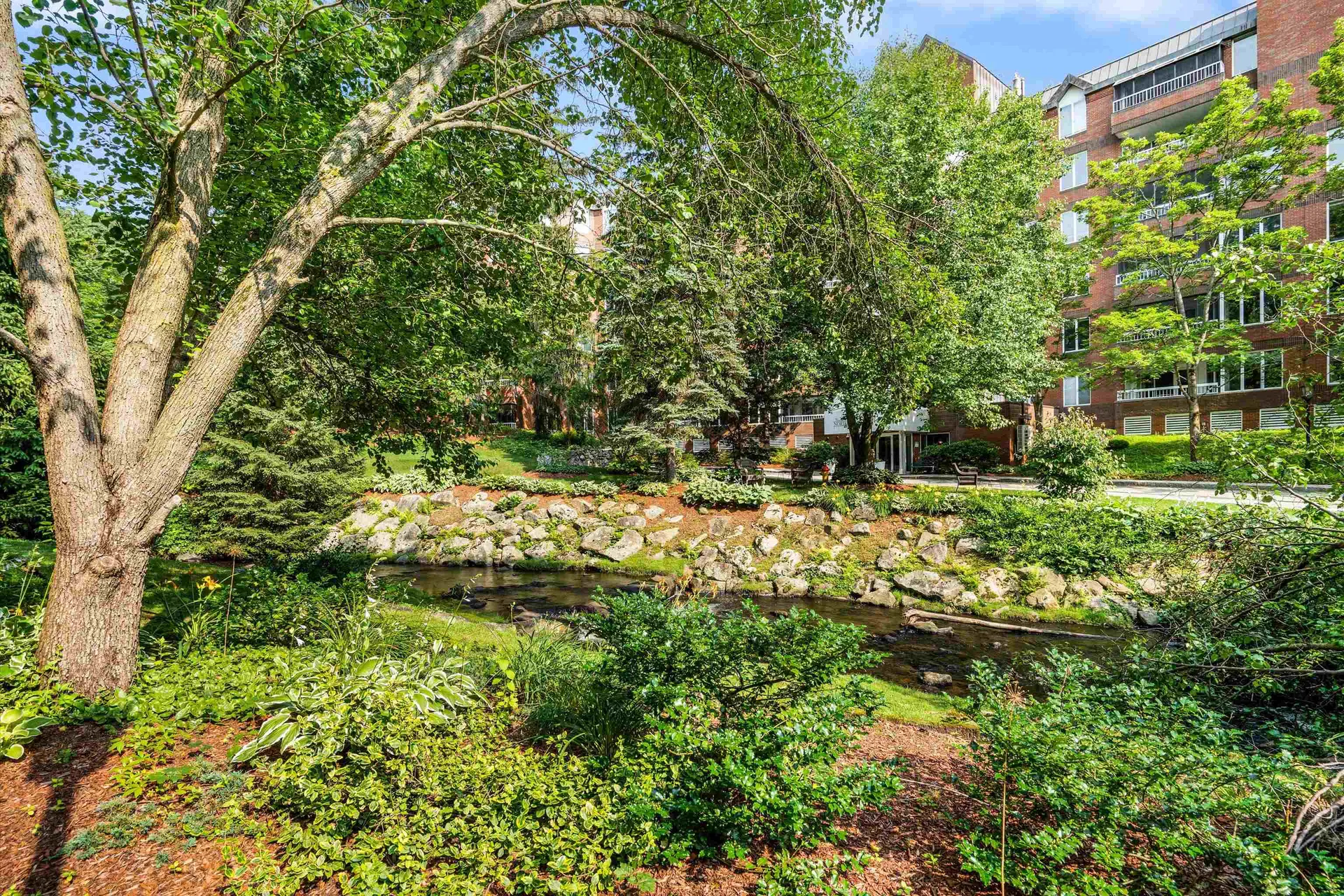 300 River Road Manchester NH 03104