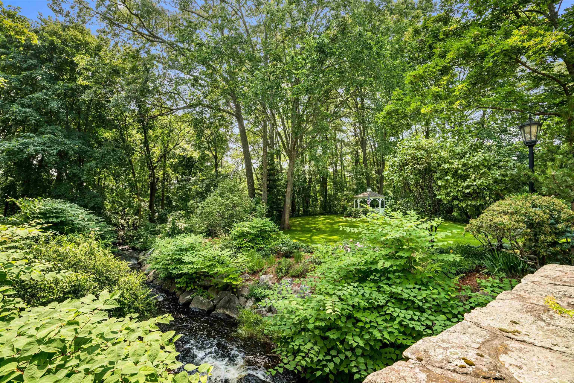 300 River Road Manchester NH 03104