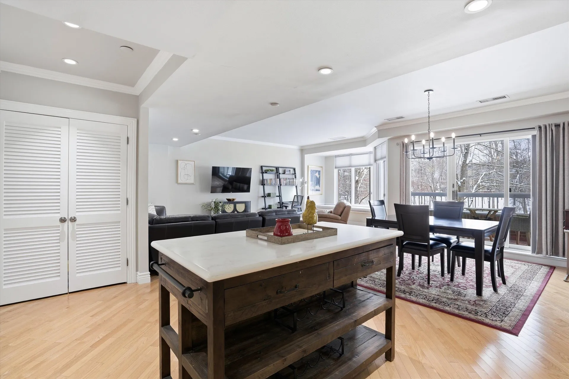 300 River Road Manchester NH 03104