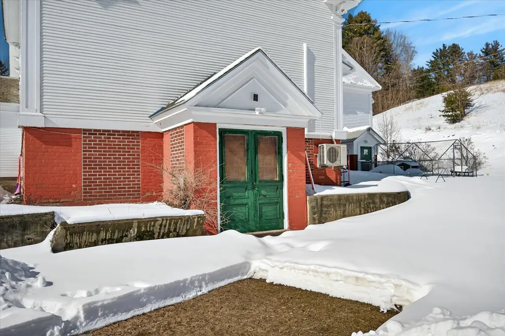 66 Duttonsville School Drive Cavendish VT 05142