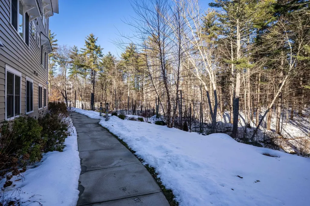 7 Willey Creek Road Exeter NH 03833