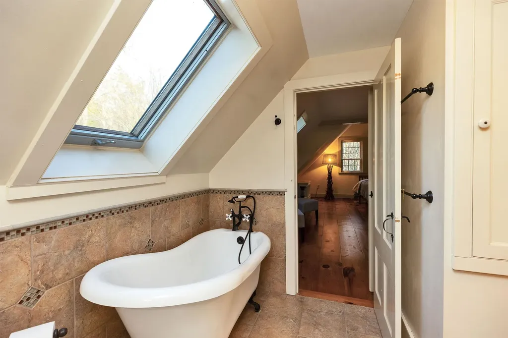 137 Muzzy Hill Road Greenfield NH 03047