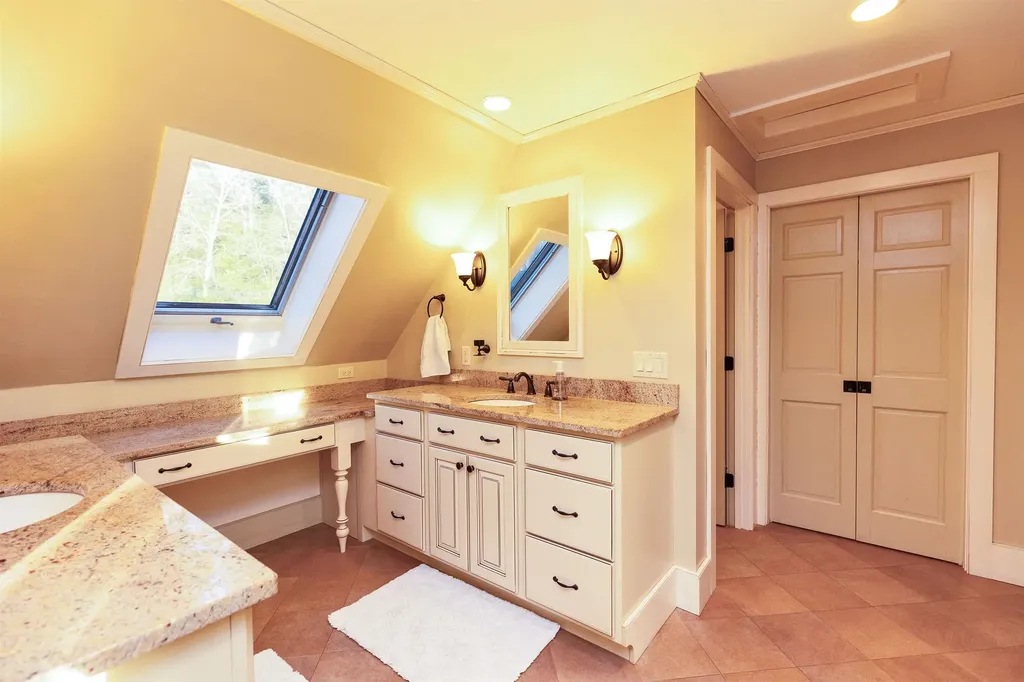 137 Muzzy Hill Road Greenfield NH 03047