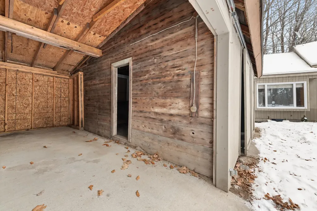 8 Avery Road Campton NH 03223