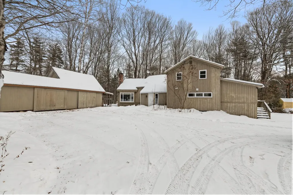 8 Avery Road Campton NH 03223