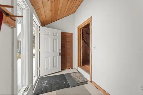 8 Avery Road Campton NH 03223