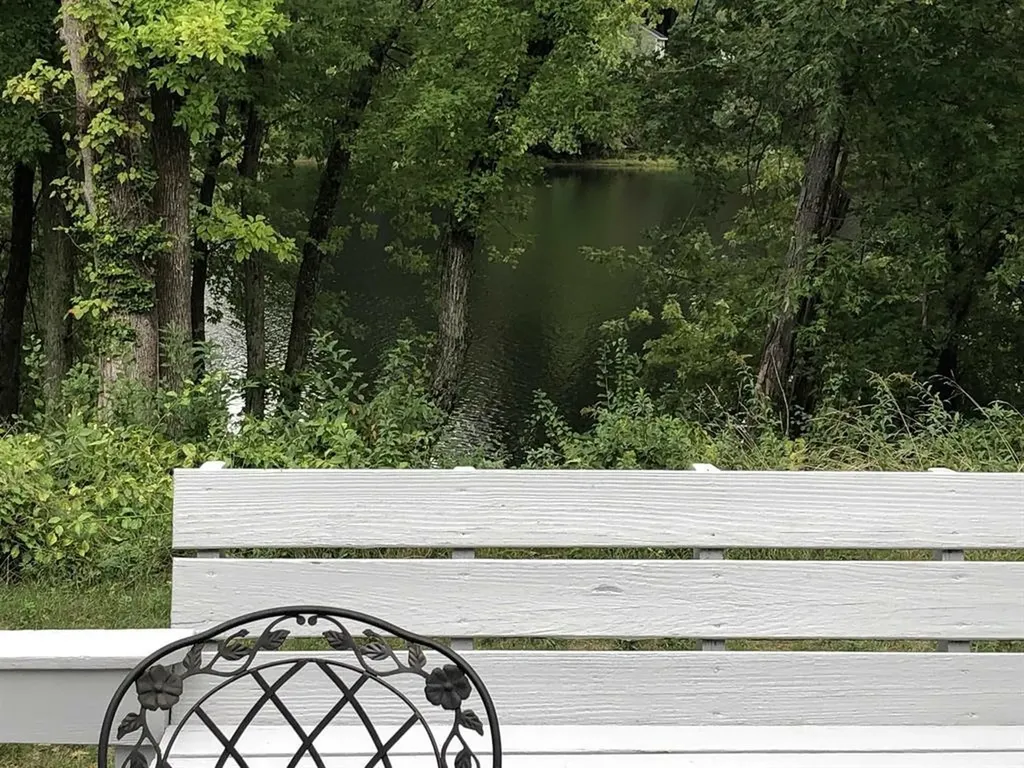 79 Walden Pond Drive Nashua NH 03064